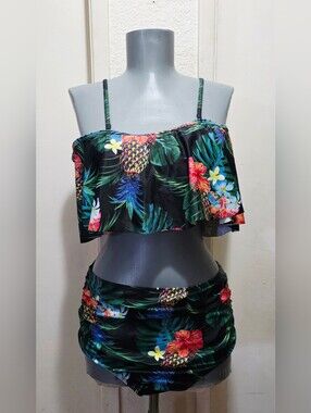 You Di An 2 Piece Womens Swimwear. Nwt. Size XL.